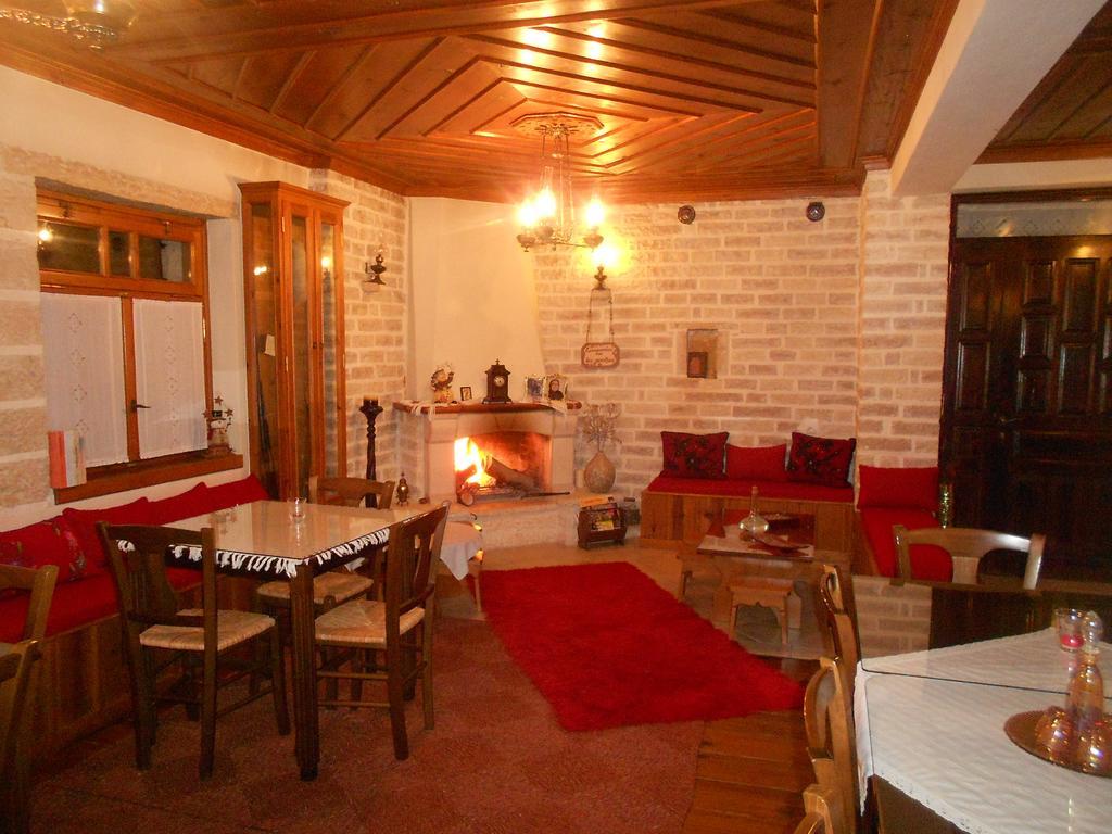 Traditional Guesthouse Marousio Rodavgi Экстерьер фото